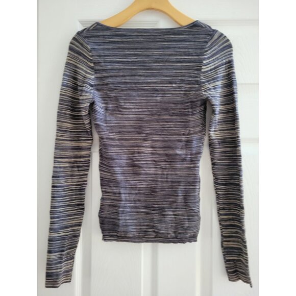 Wilfred Aritzia Gray Ribbed top size Medium Made for Each Other stretchy - Picture 2 of 7
